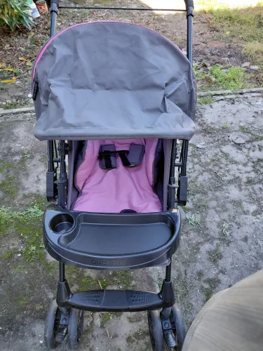 Carrinho Semi-Novo de Bebê