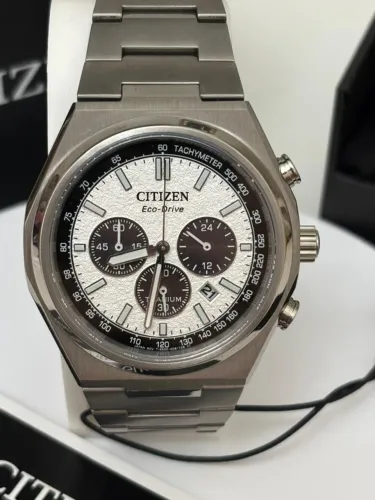 Relógio Citizen Zenshin Chrono CA4610-85A Panda Titanium Eco-Drive | Novo | Original
