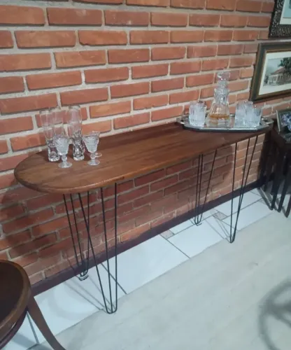 Pé de mesa de ferro reforçado
