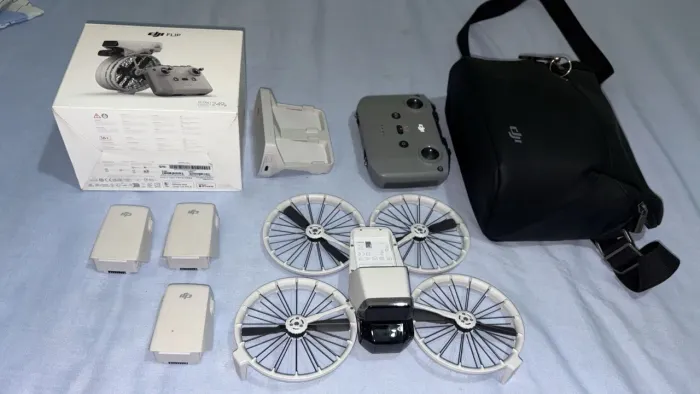 Drone DJI FLIP + 3 Baterias + Carregador + Bolsa