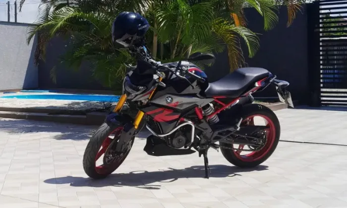 BMW G 310 R 2024 - Apenas 1.224 km - Oportunidade Única (Manual e Chave Reserva)