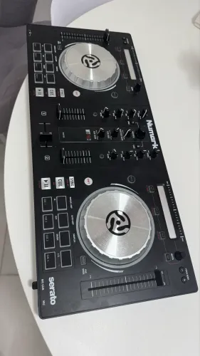 Numark mixtrack pro 3