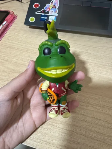 Funko Pop Robbie Sinclair original 