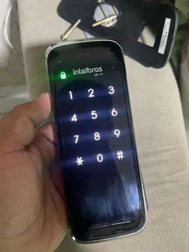 Fechadura eletrônica 
