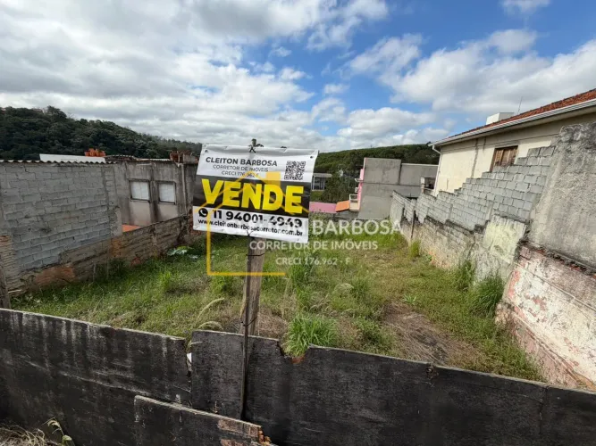 Terreno em Região Central, rua muito tranquila no coração de Caieiras com área total de 31