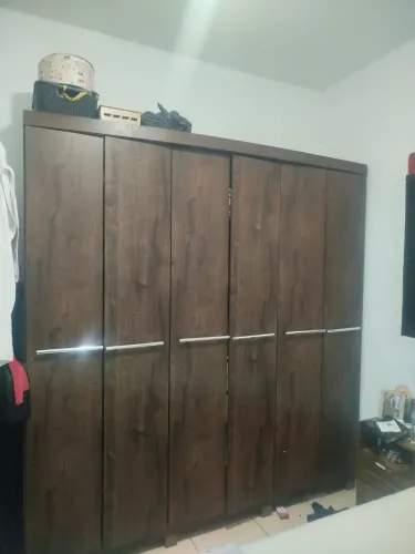 Vendo guarda roupa de casal em ótimo estado de conservação