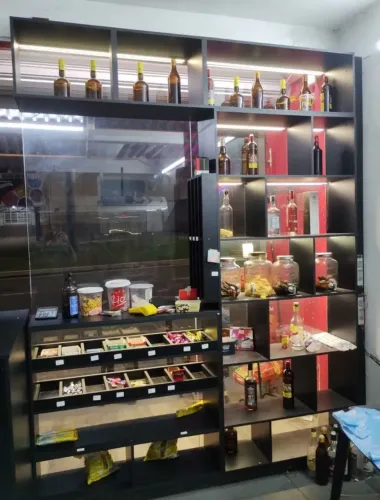 Balcão e prateleiras em MDF