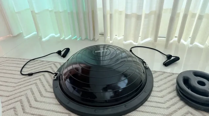 Plataforma de equilíbrio com elásticos meia bola Suíça bosu
