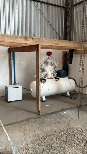 Compressor Wayne 60 pés com chave triangulo 