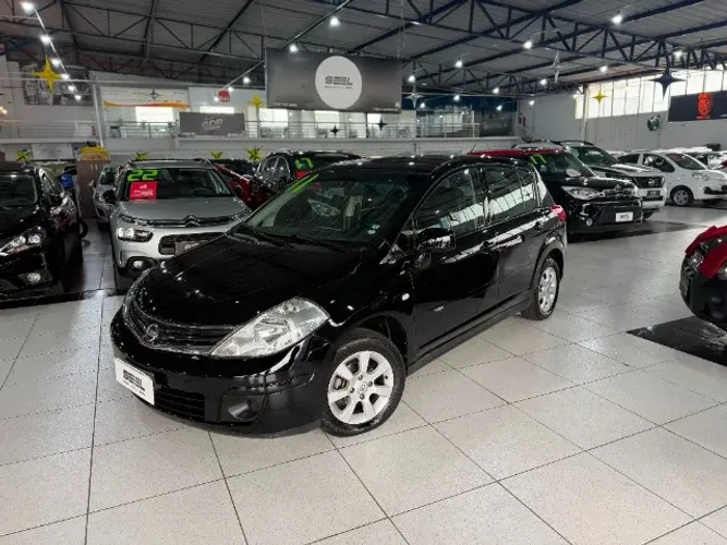 Nissan Tiida S 1.8/1.8 Flex 16V Mec. 2011