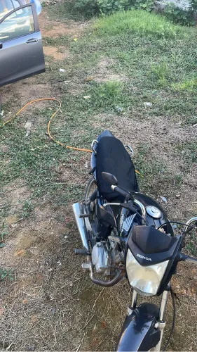 Moto feito a 1 mês andei 1000km moto feito inteiro com garantia