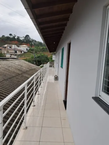 Aluga-se kitnet,em palhoça,no bairro Bela vista .