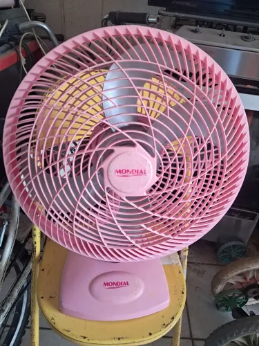 Ventilador Mondial Rosa