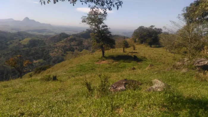 Terreno na subida do espiroti bairro São geraldo com escritura