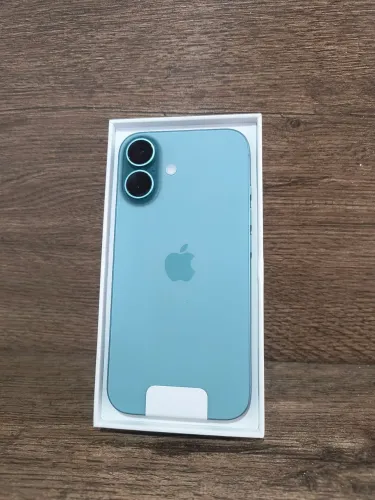 iPhone 16