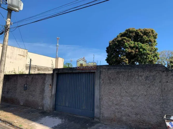 Terreno à venda, Universitário - Uberaba/MG