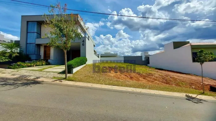 Terreno à venda, 310 m² por R$ 330.000,00 - Condomínio Residencial San Vitale - Bragança P