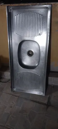 Pia de cozinha inox concretado