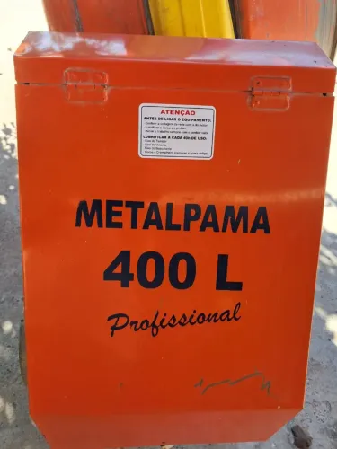 Betoneira seminova EXTRA.