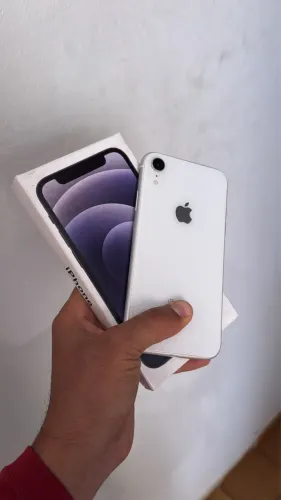 iPhone XR 64GB Completo com acessório (Bateria e Tela Trocada)
