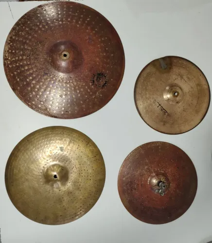 Pratos Octagon Groove Usado 