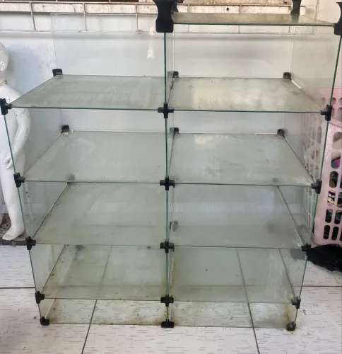 Vendo estante de vidro