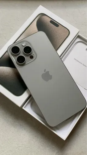 iPhone 15 pro Max 256gb 87 de bateria