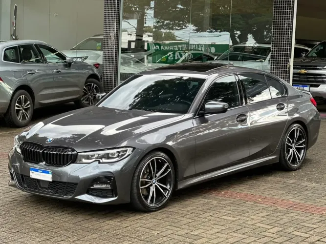 BMW 320I A 2.0 TB M Sport Activeflex 16V 4P 2022
