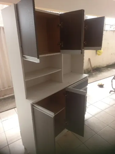 ARMÁRIO DE COZINHA