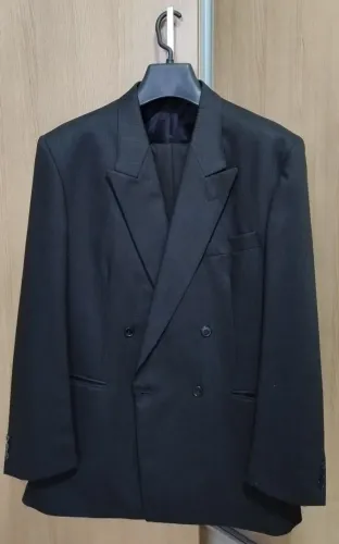 Terno Preto Pierre Cardin