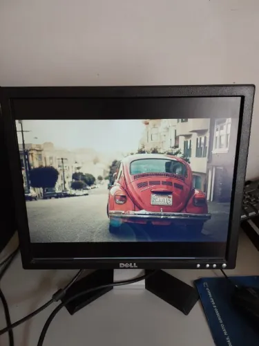 Monitor 17 Dell