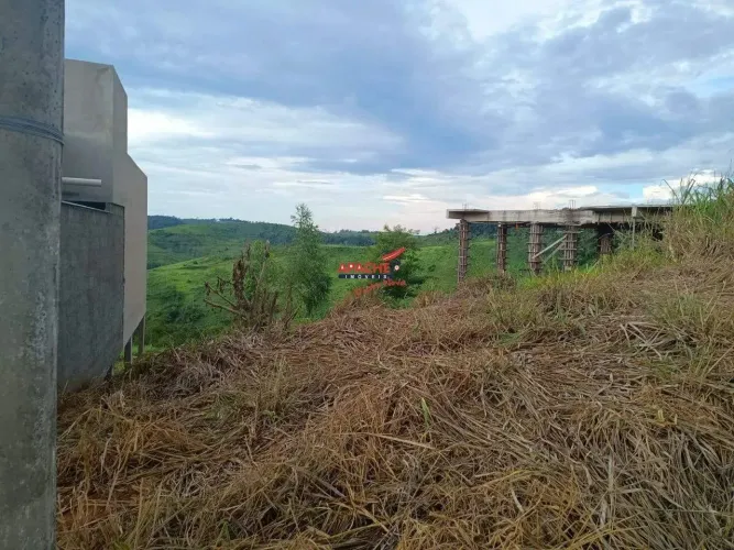 Lote de 366 m² à venda no Vale do Sereno