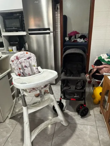 Carrinho e cadeira