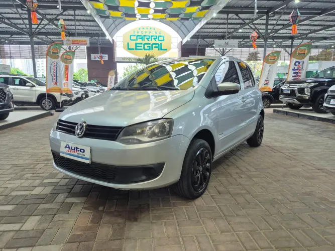 Volkswagen Fox 1.6 MI Total Flex 8V 5P 2012