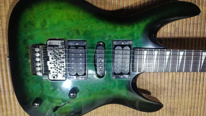 Guitarra washburn KC600 + case KGB