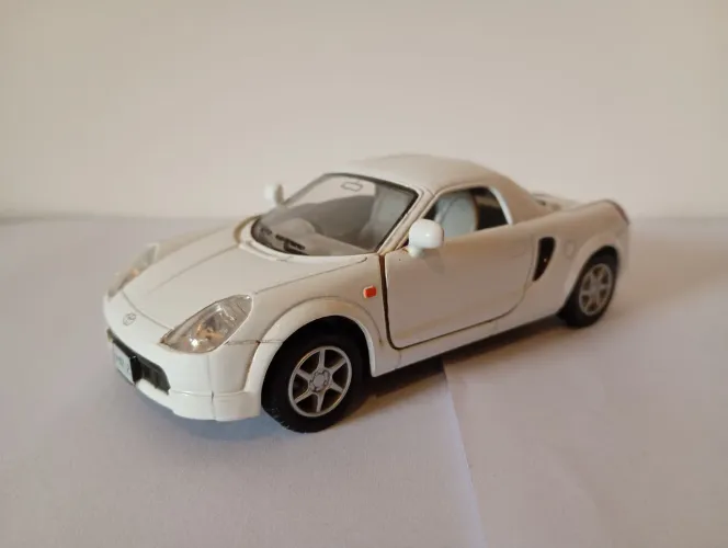 Kinsmart - Miniatura Toyota MR2