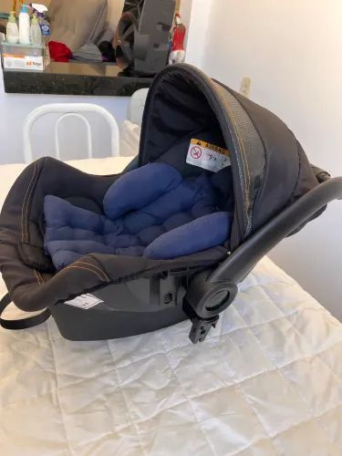 Bebê conforto + Almofada Galzerano