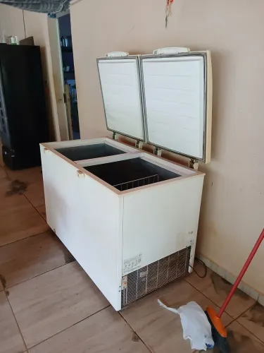 Freezer horizontal 385 litros 