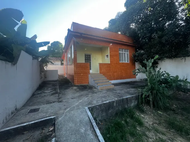 Vendo Terreno com casa de 2 quartos NILÓPOLIS