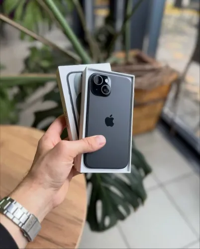 iPhone 15 Preto - 128gb