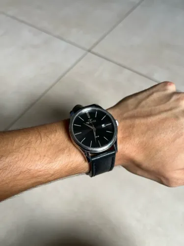 Relógio de Couro Technos Classic Steel