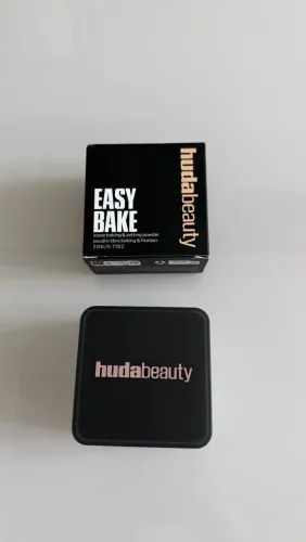 Pó huda Beauty