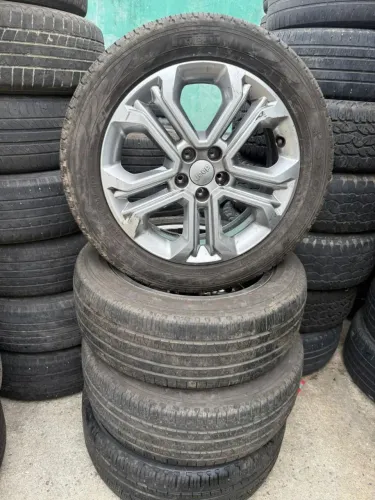 Vendo jogo de rodas Jeep compass aro 18