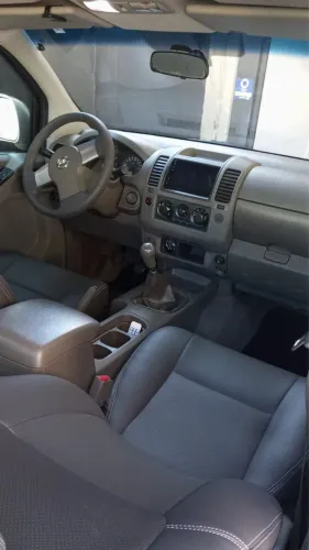 Nissan Frontier XE CD 4X4 2.5 TB Diesel 2010