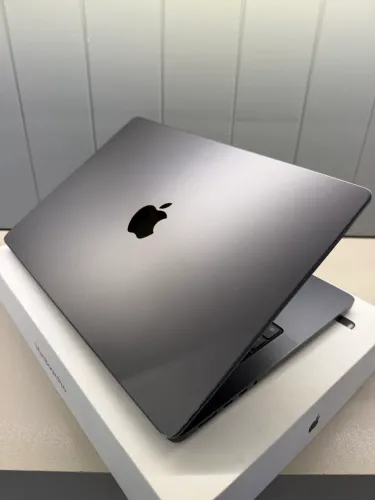 MacBook Pro M3 Pro 2023 18GB 512SSD 14? - SEMINOVO- LOJA FÍSICA 