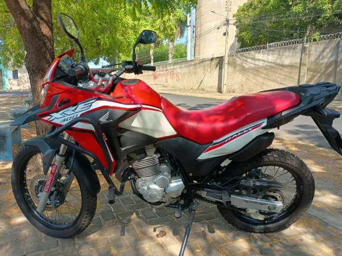 HONDA XRE 300