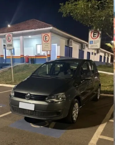 Volkswagen Fox 1.0 MI Total Flex 8V 3P 2014