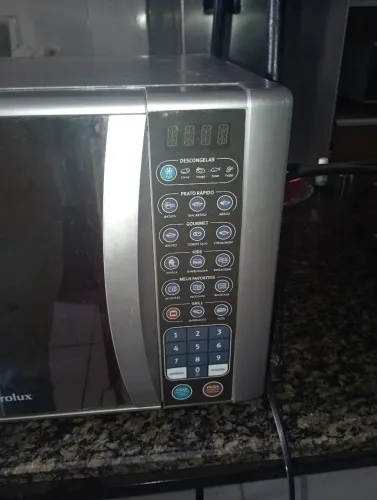 Microondas top