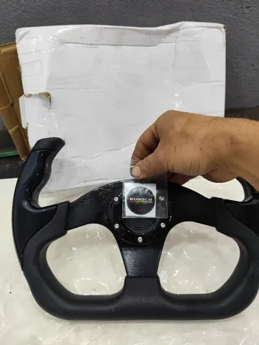 Volantes esportivo carro