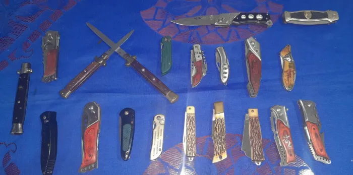 Lote / Coleção com 20 Canivetes Variados (Táticos, Clássicos e Canivetes de Bolso)